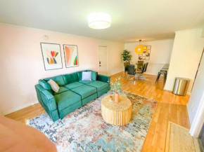 Minutes to Broadway Large 2Br-2Ba with Optional private parking